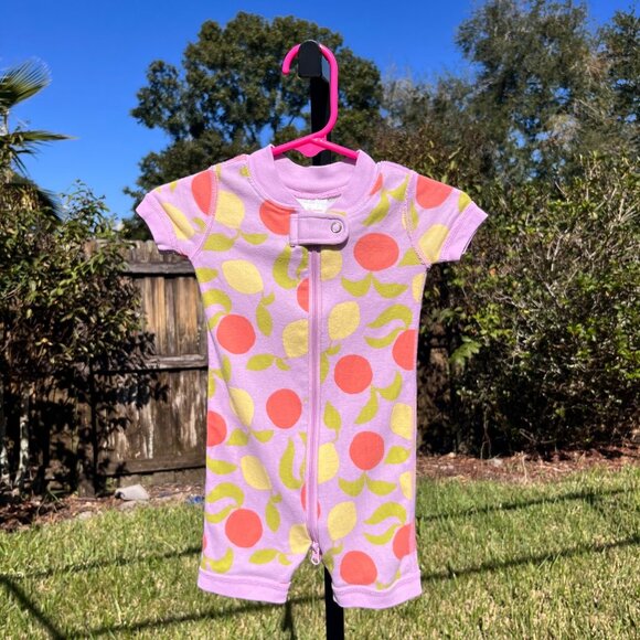Hanna Andersson HannaJams Sleeper in Citrus Sunshine on Tea Rose Size 0-3mo - Picture 2 of 8